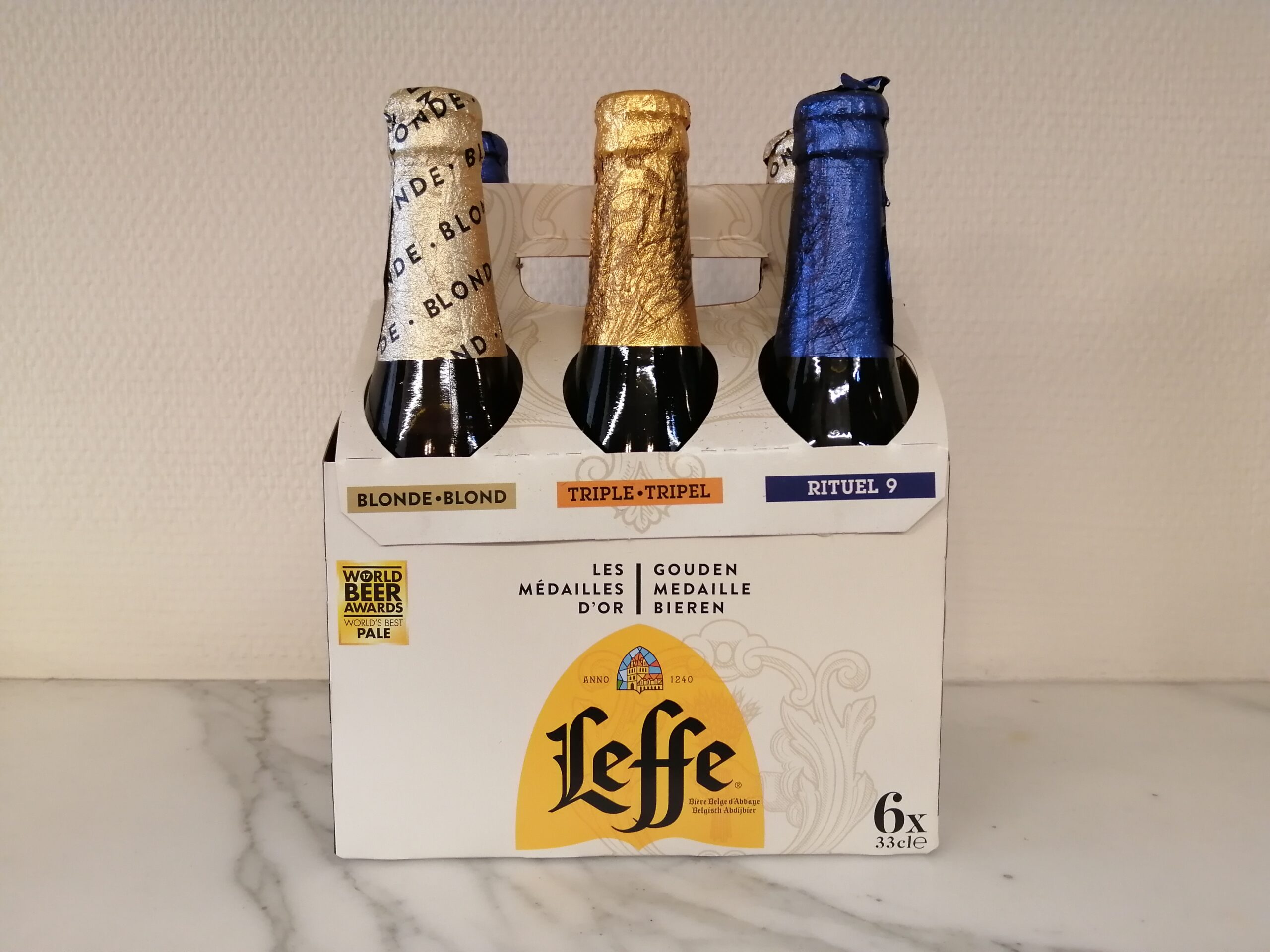 Coffret Leffe - 4 bières Leffe - 2 verres Leffe